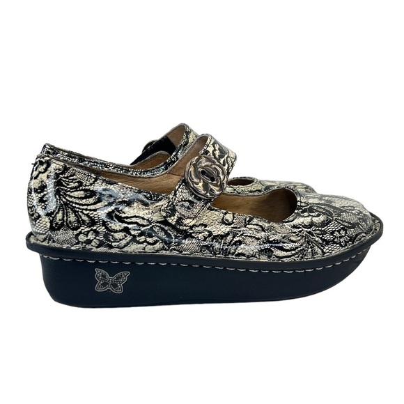 Alegria Paloma Women's Black & Beige Lace Mary Jane Shoes - Picture 6 of 16